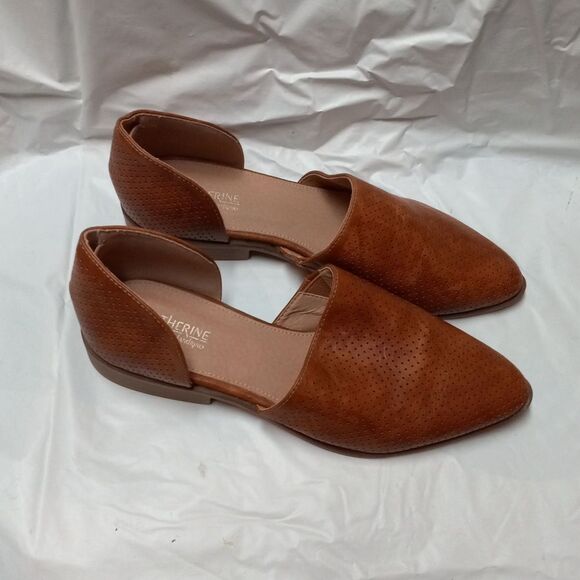 Catherine Malandrino Shoes - Catherine Malandrino Size 7 Brown Faux Leather Pointed Toe Flats